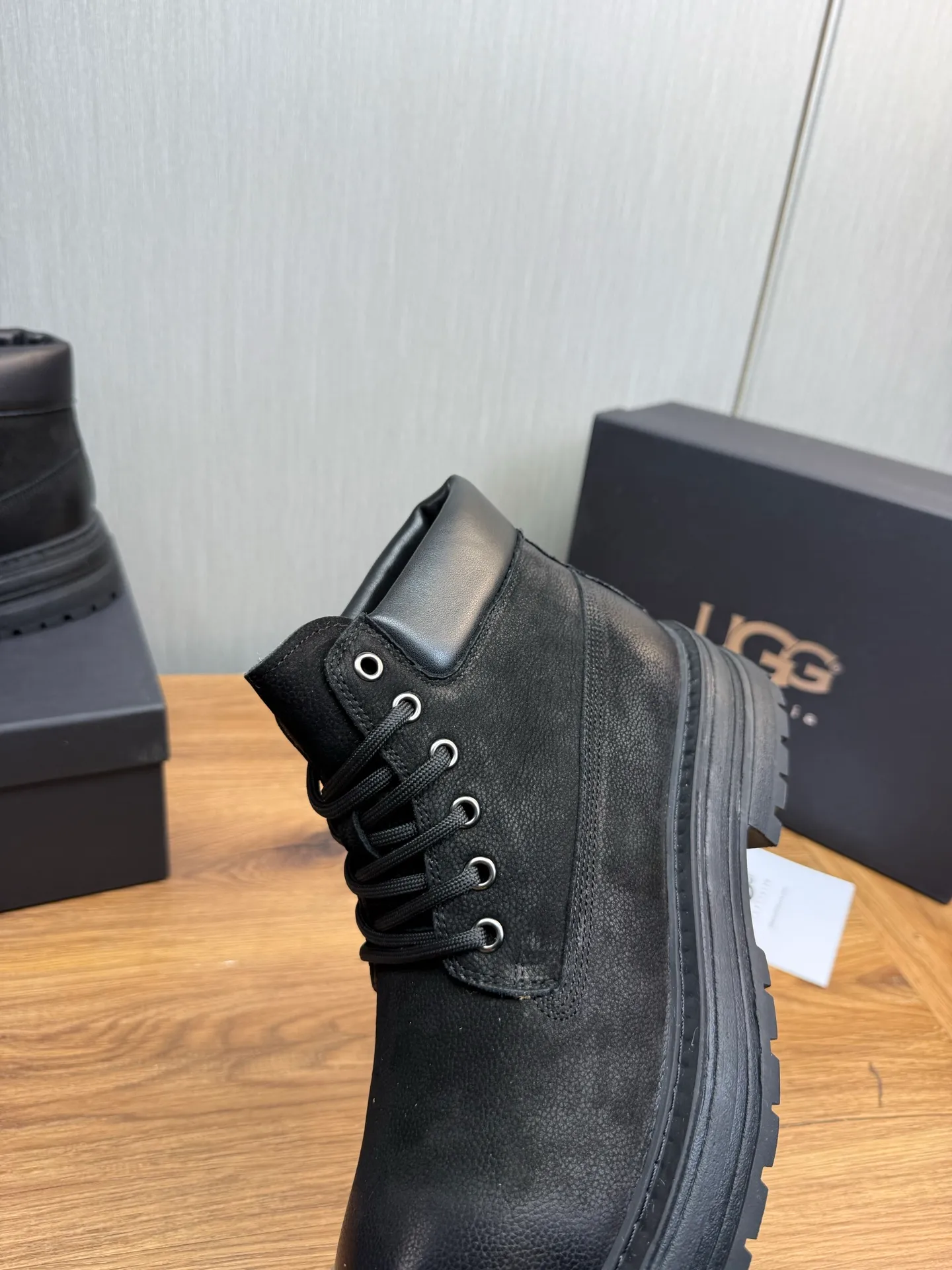 Factory price 680💰 [UGG] Men's hot winter warm boots🐑Simple and fashionable design, cowhide➕comfortable and warm wool lining. Soft and comfortable to wear, good warmth retention, and excellent foot feel. Regular size 38-45